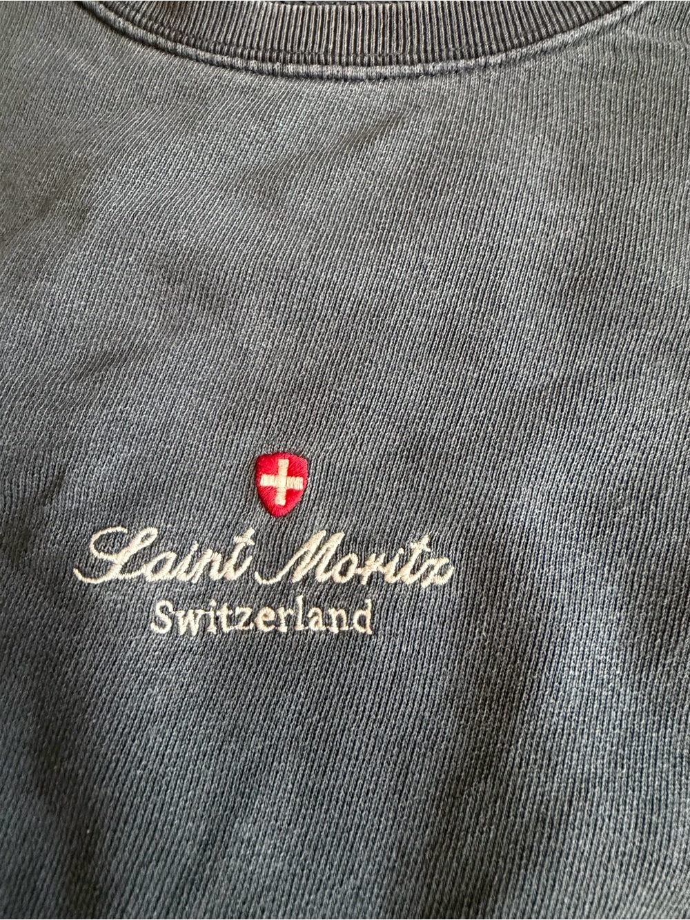 Brandy Melville Saint Moritz Women’s Navy Sweatshirt OS - Picture 2 of 4